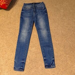 Judy Blue 1 new medium wash